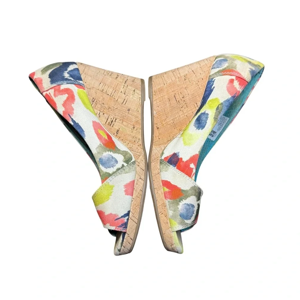 TOMS Shoes Womens Size 8.5‎ Multicolor Floral Peep Toe Cork Platform Wedge Heels